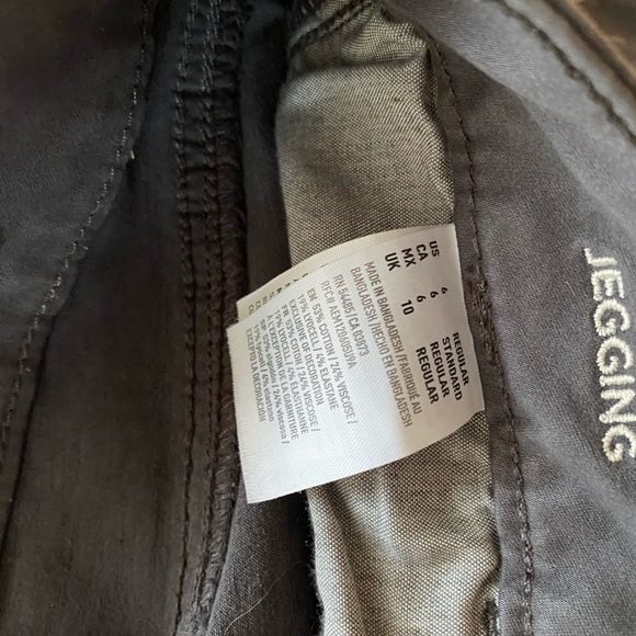 ✨SALE✨ AEO Super Stretch Jeans - Picture 5 of 7